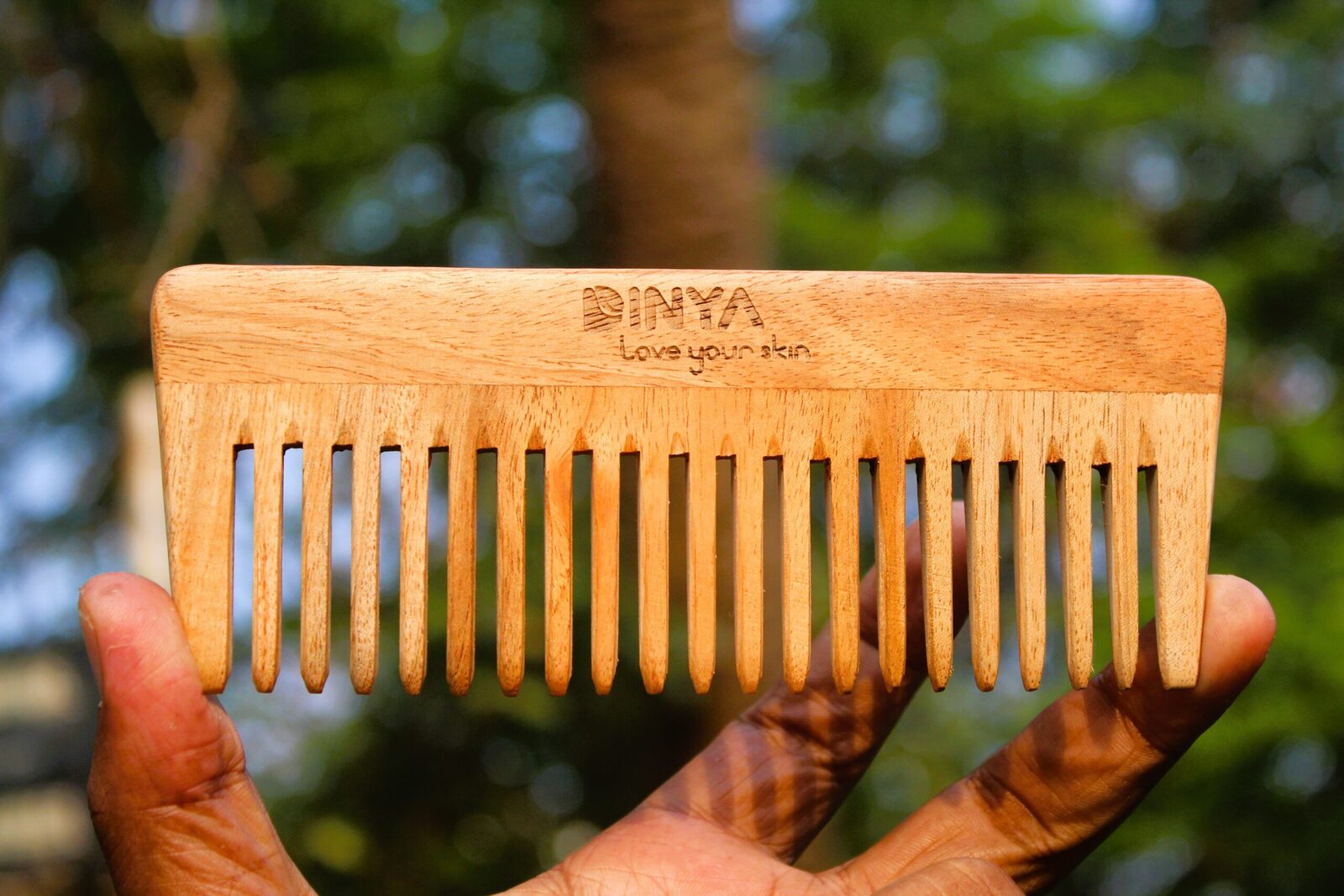 wide teeth dinya neem comb