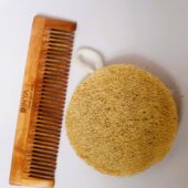 Dinya neem comb and loofah